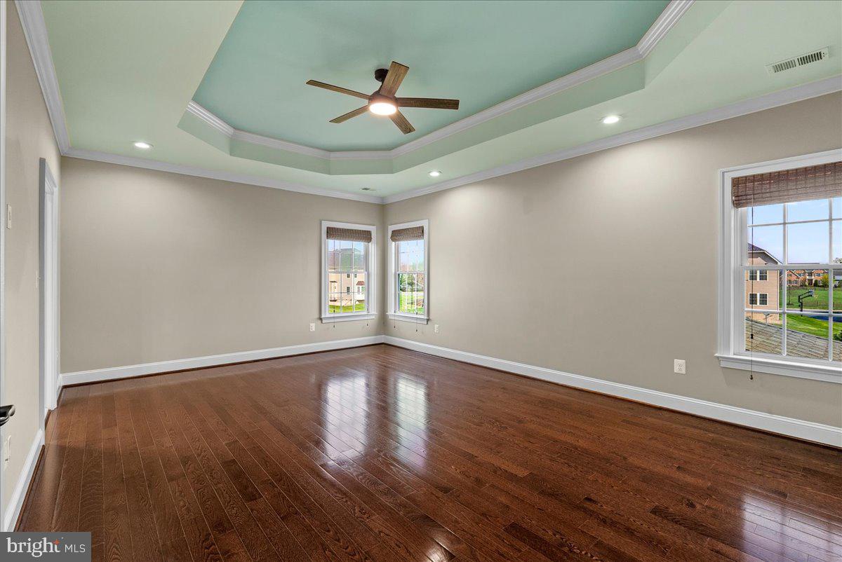 DAWSON'S CORNER - Residential