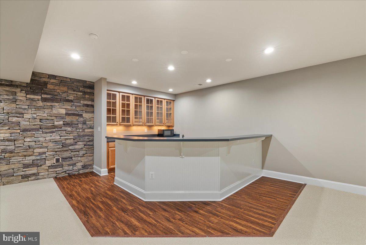 DAWSON'S CORNER - Residential