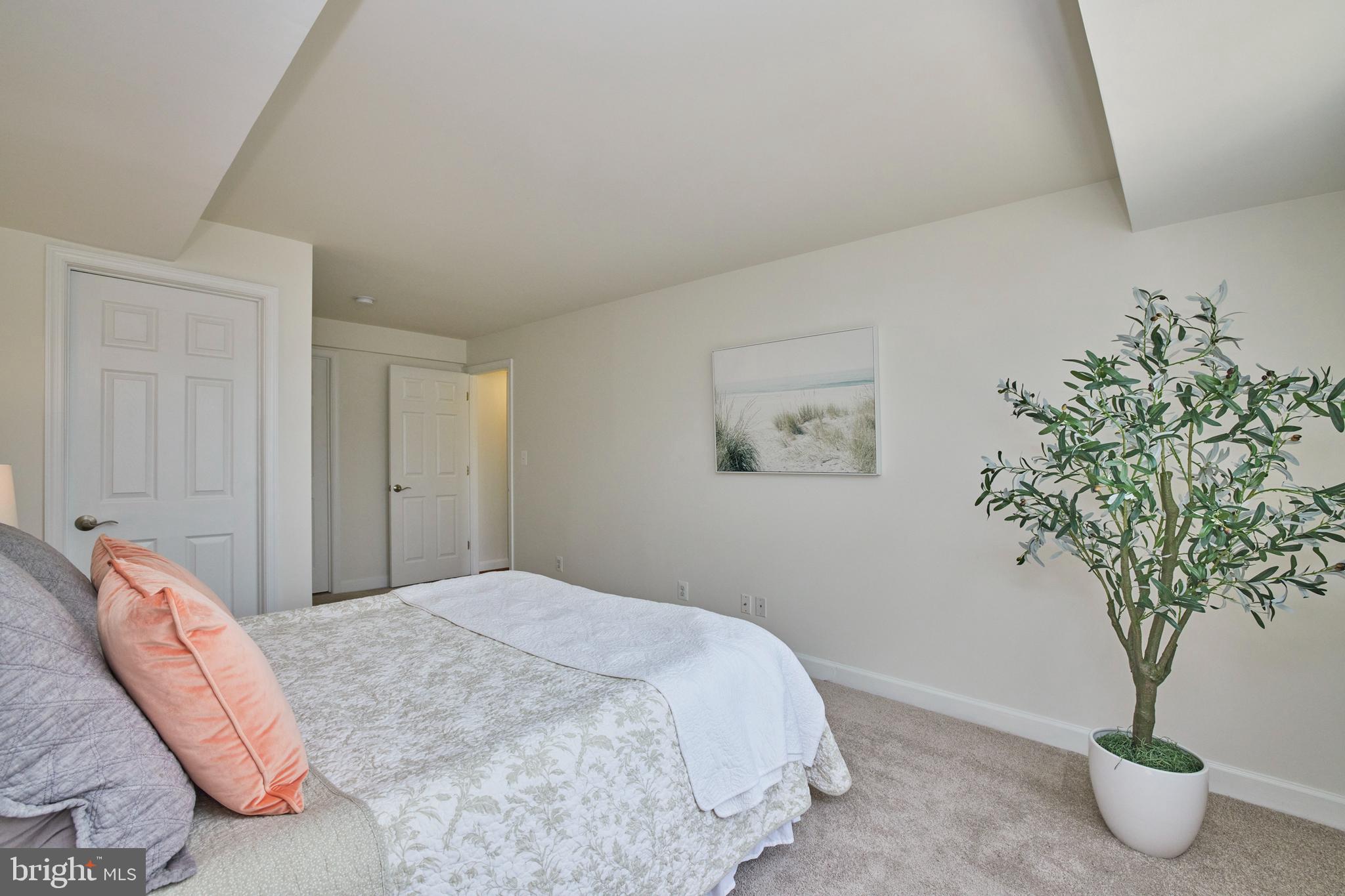 PARKSIDE AT ALEXANDRIA - Residential