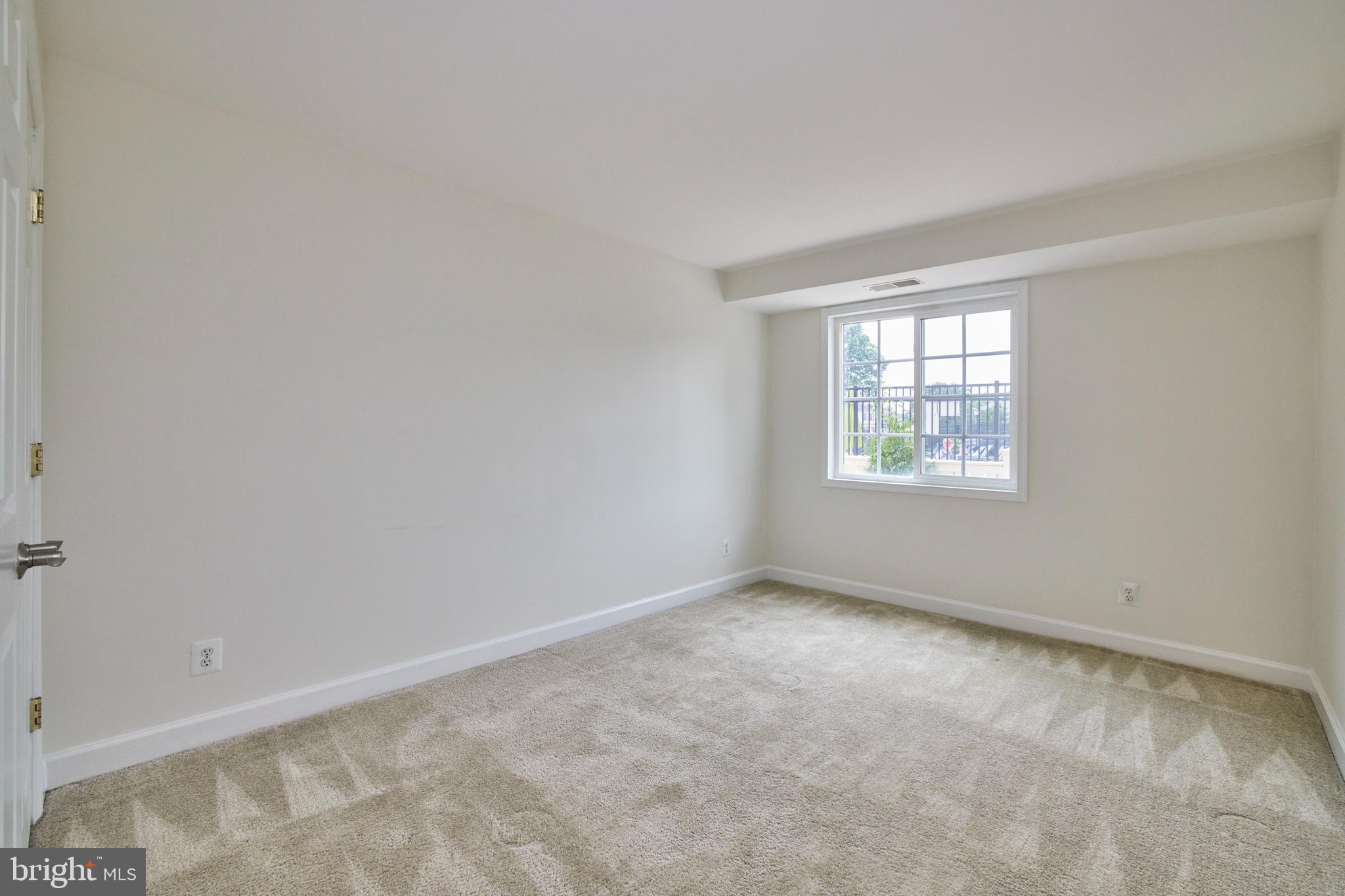 PARKSIDE AT ALEXANDRIA - Residential