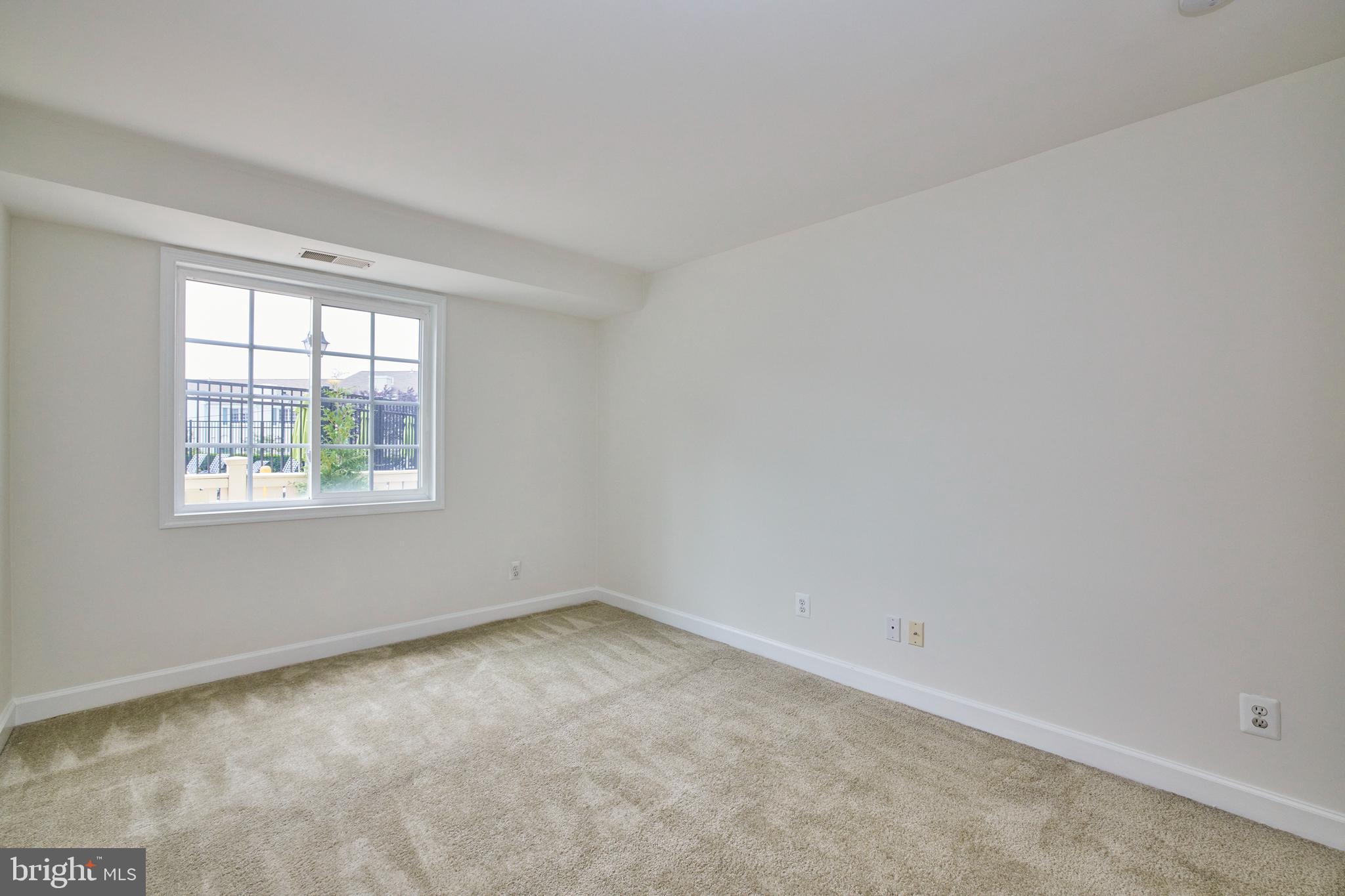 PARKSIDE AT ALEXANDRIA - Residential