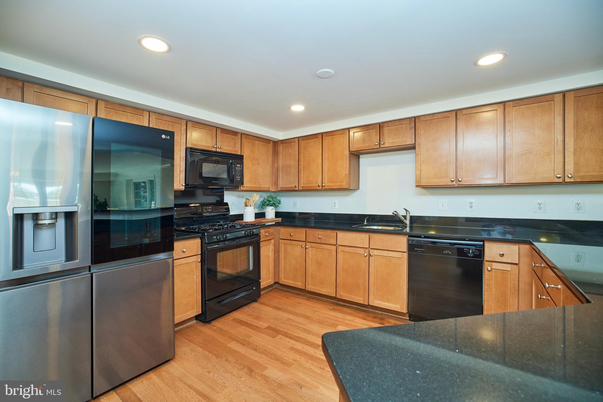 PARKSIDE AT ALEXANDRIA - Residential