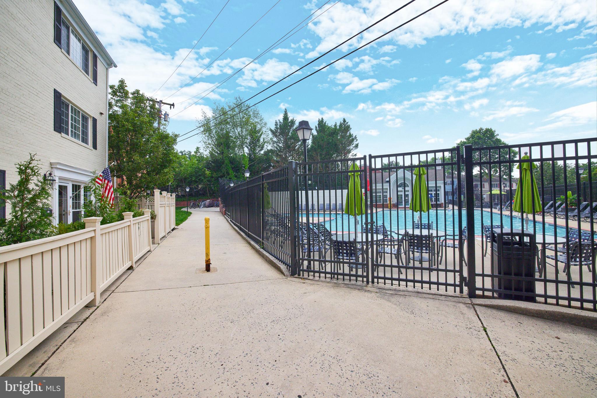 PARKSIDE AT ALEXANDRIA - Residential