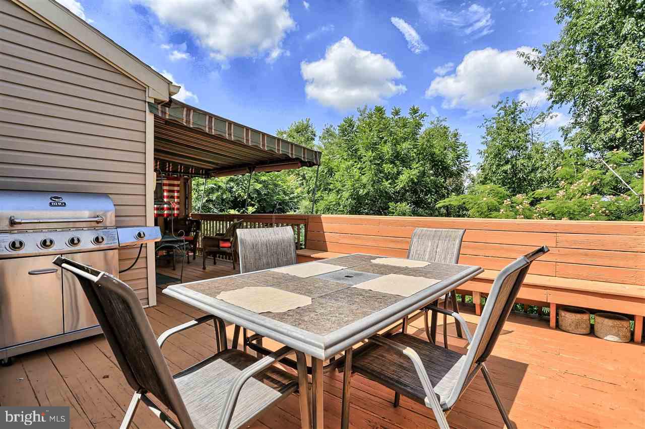WOODLAND VIEW - Residential
