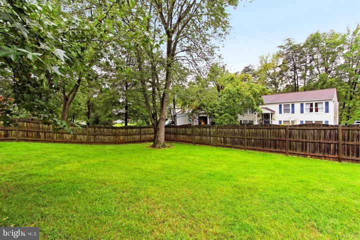 FOX MILL ESTATES - Residential Lease