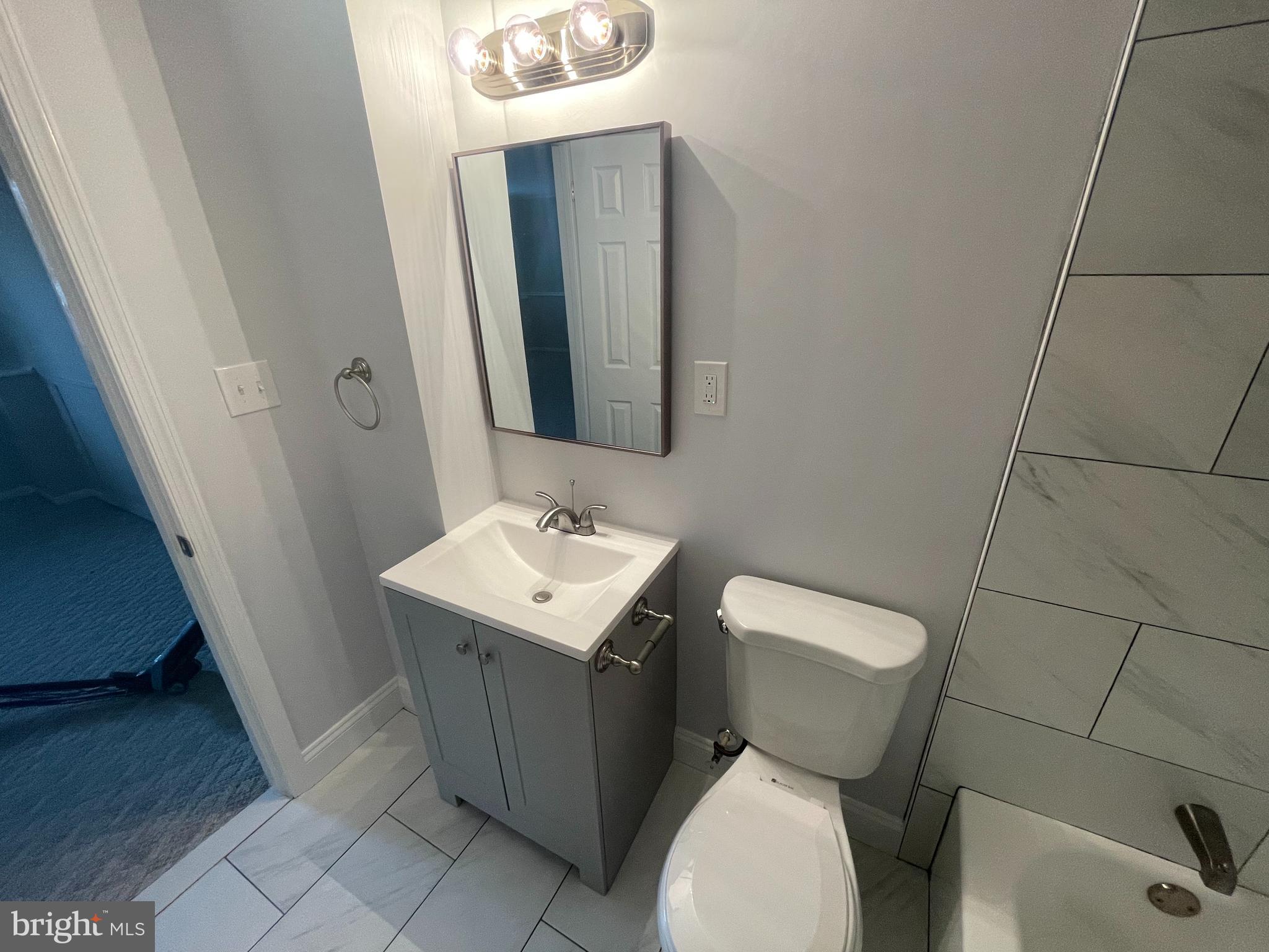 FOX MILL ESTATES - Residential Lease