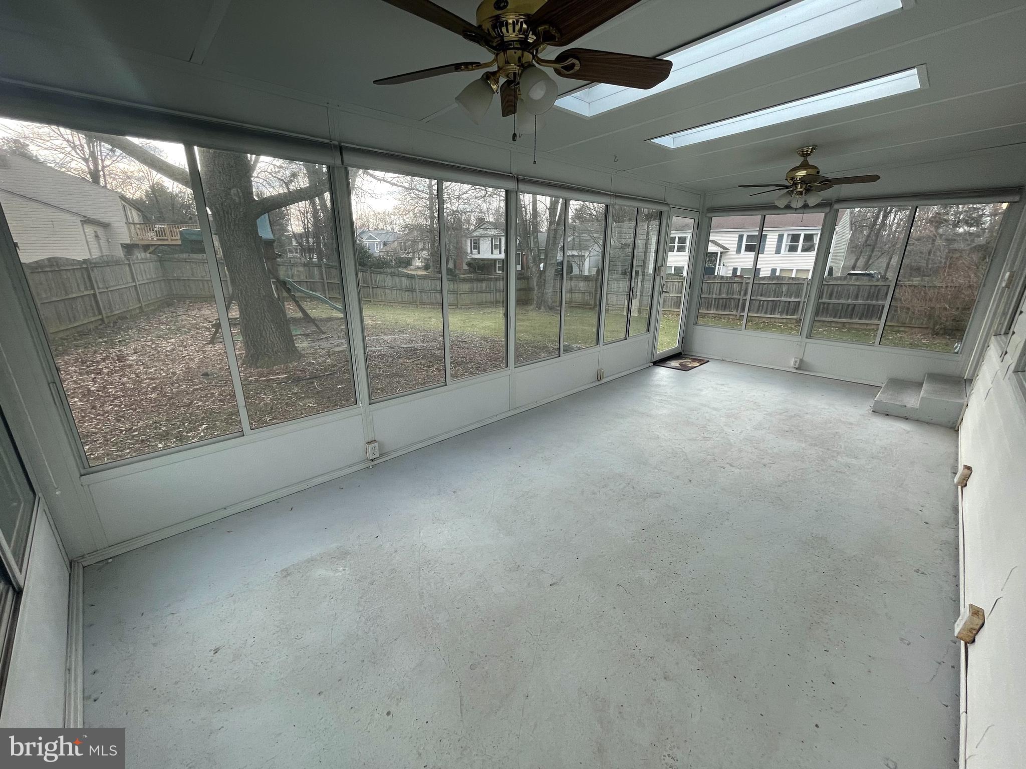 FOX MILL ESTATES - Residential Lease