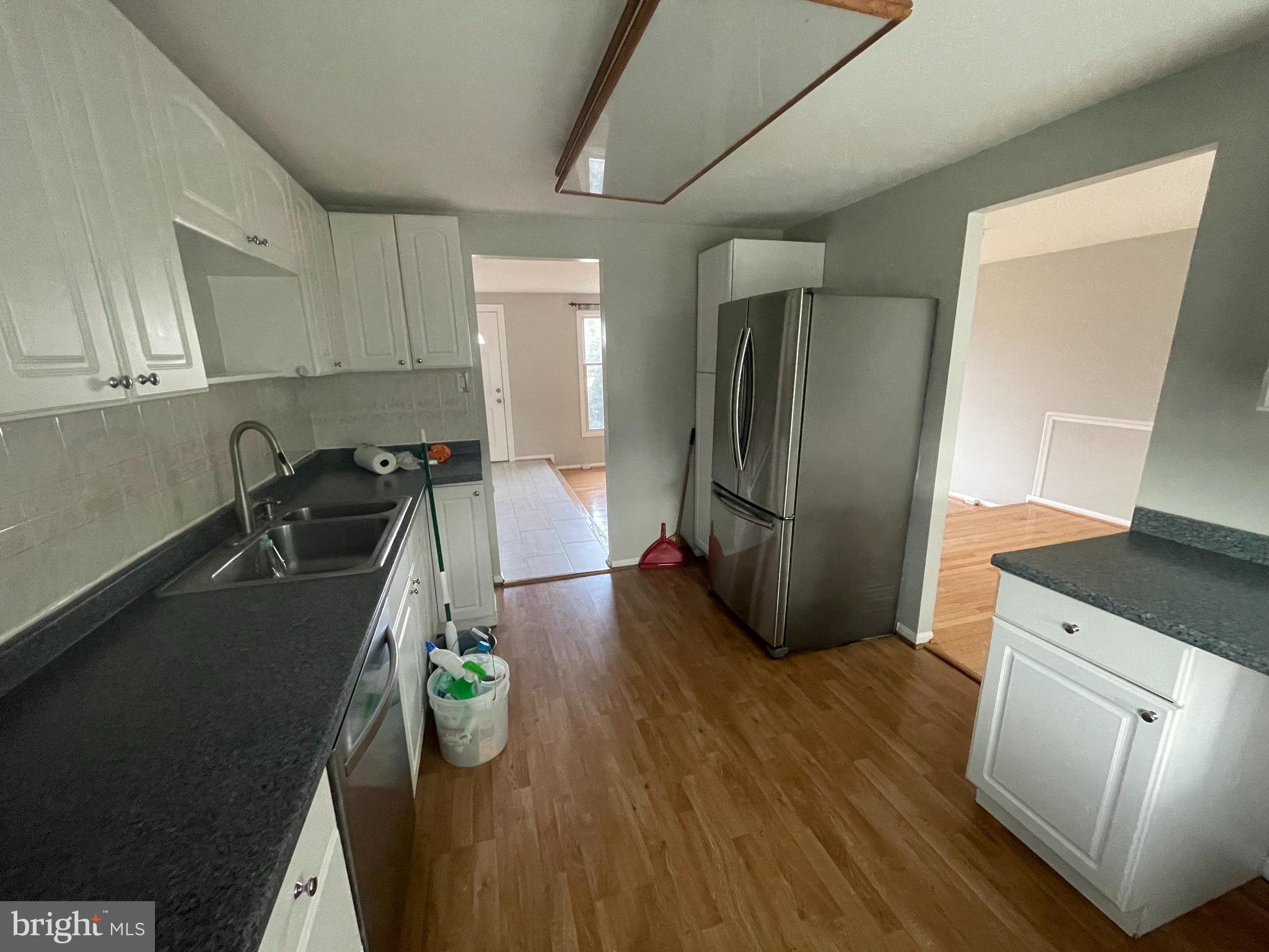 FOX MILL ESTATES - Residential Lease