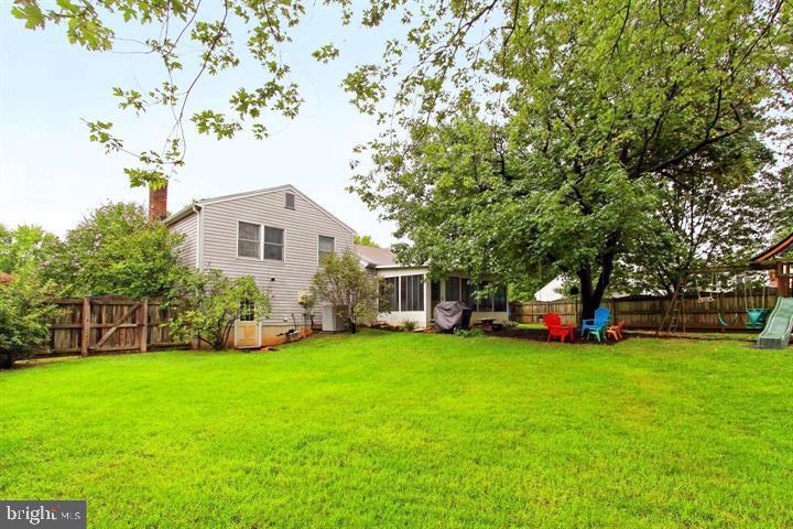 FOX MILL ESTATES - Residential Lease