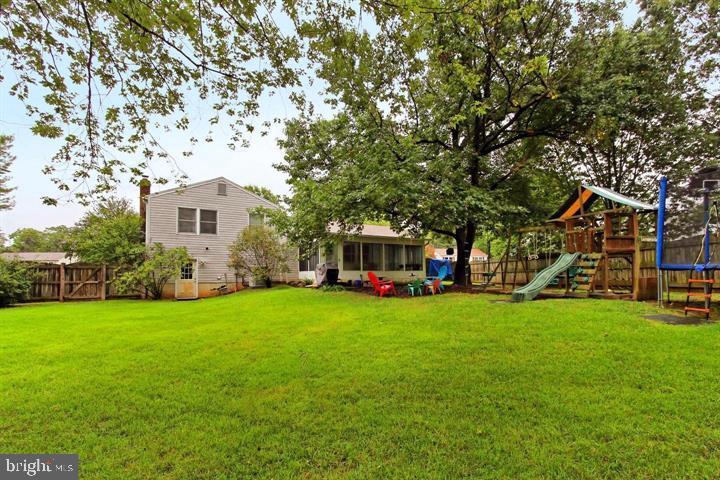 FOX MILL ESTATES - Residential Lease