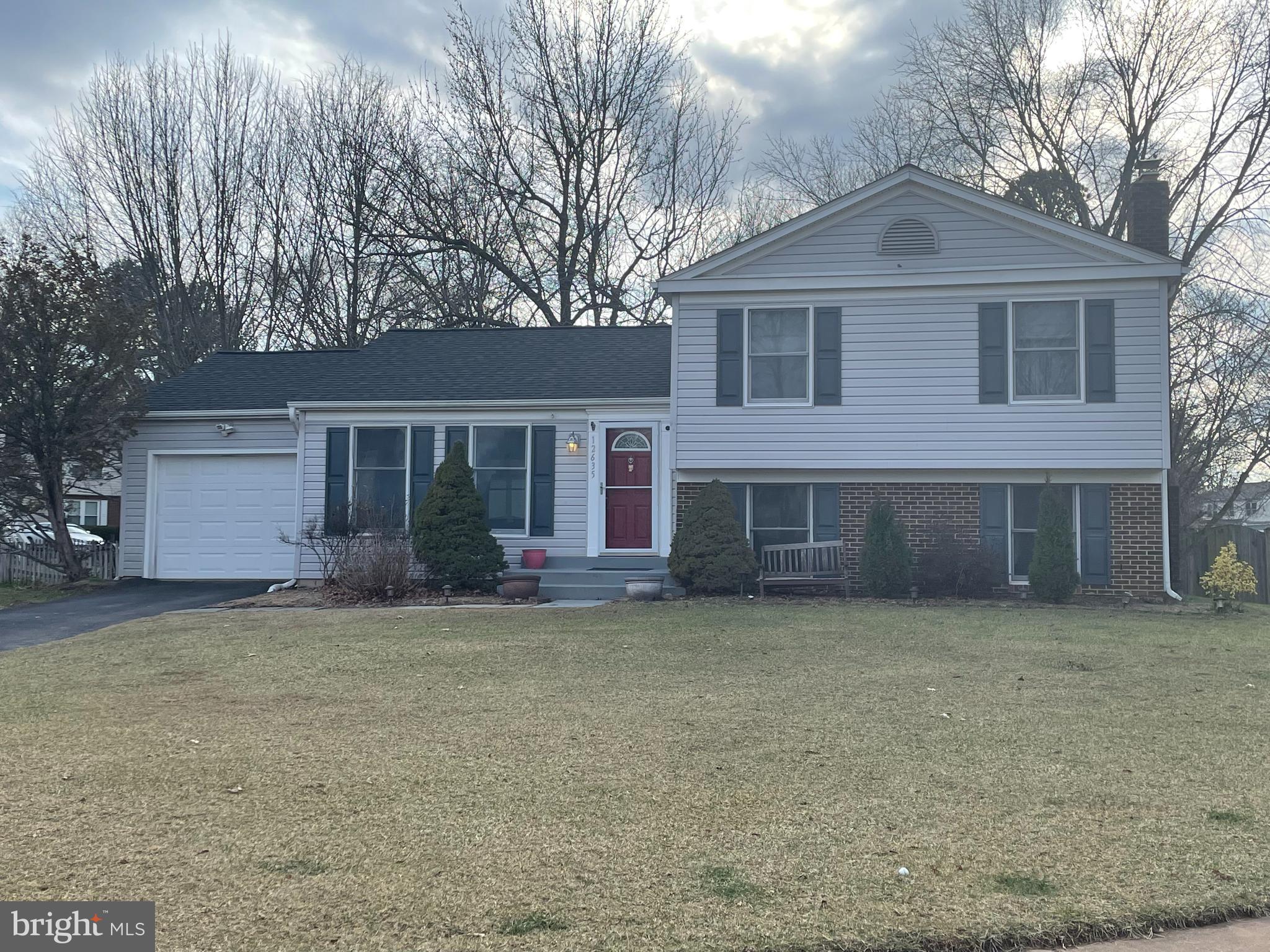 FOX MILL ESTATES - Residential Lease