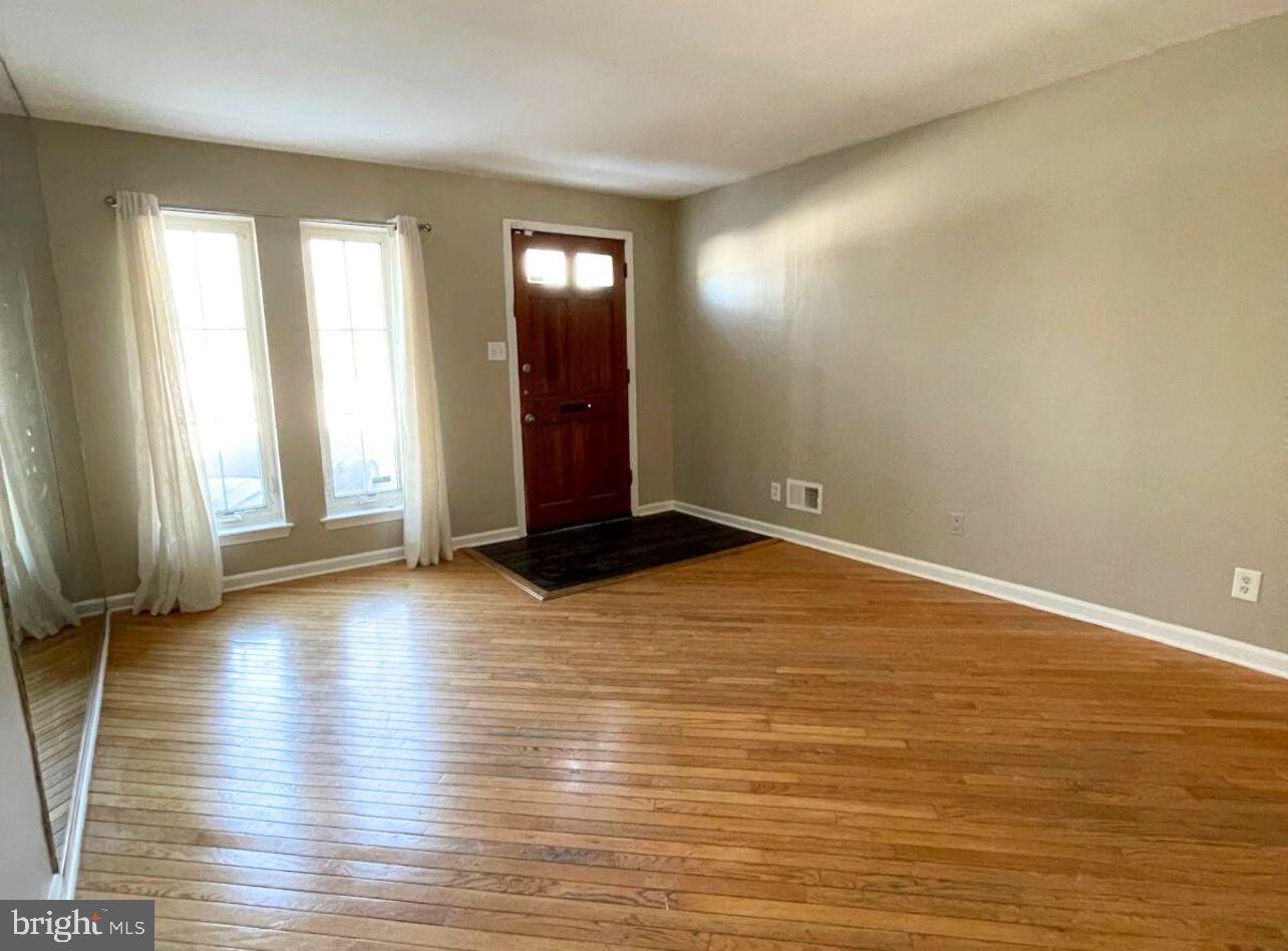 UPTON - Residential Lease