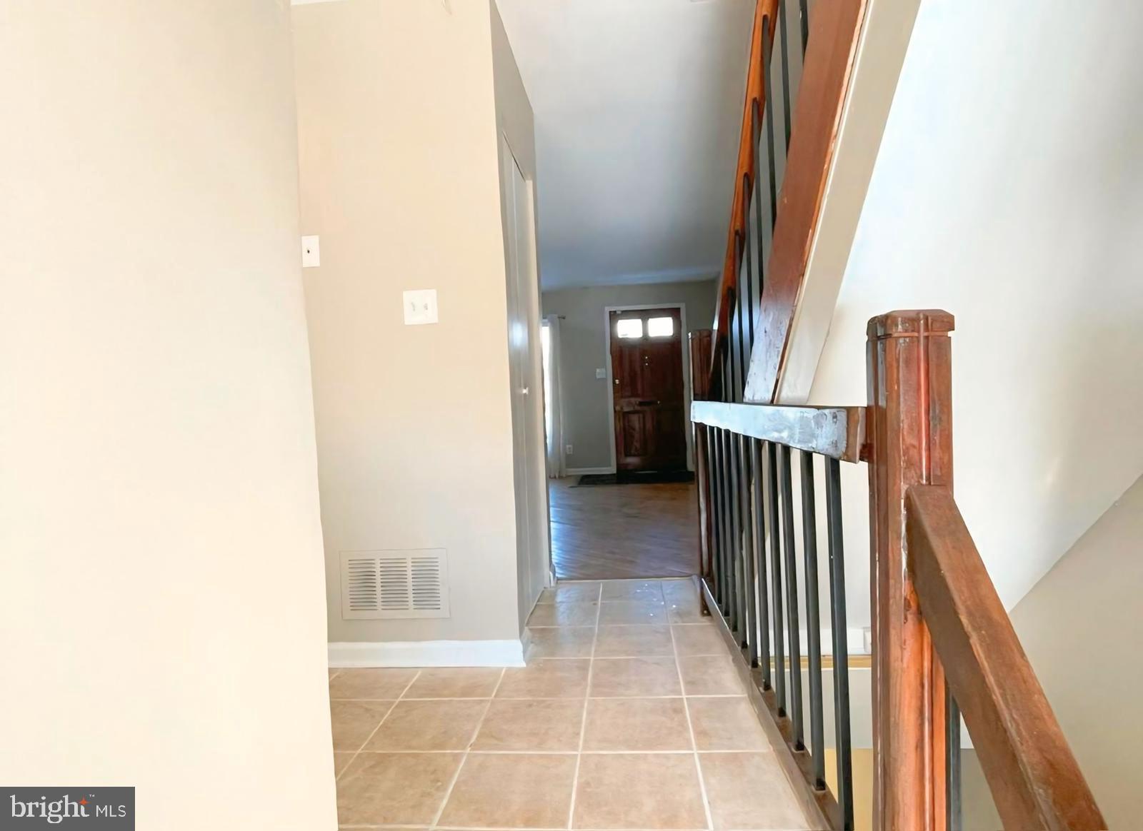 UPTON - Residential Lease