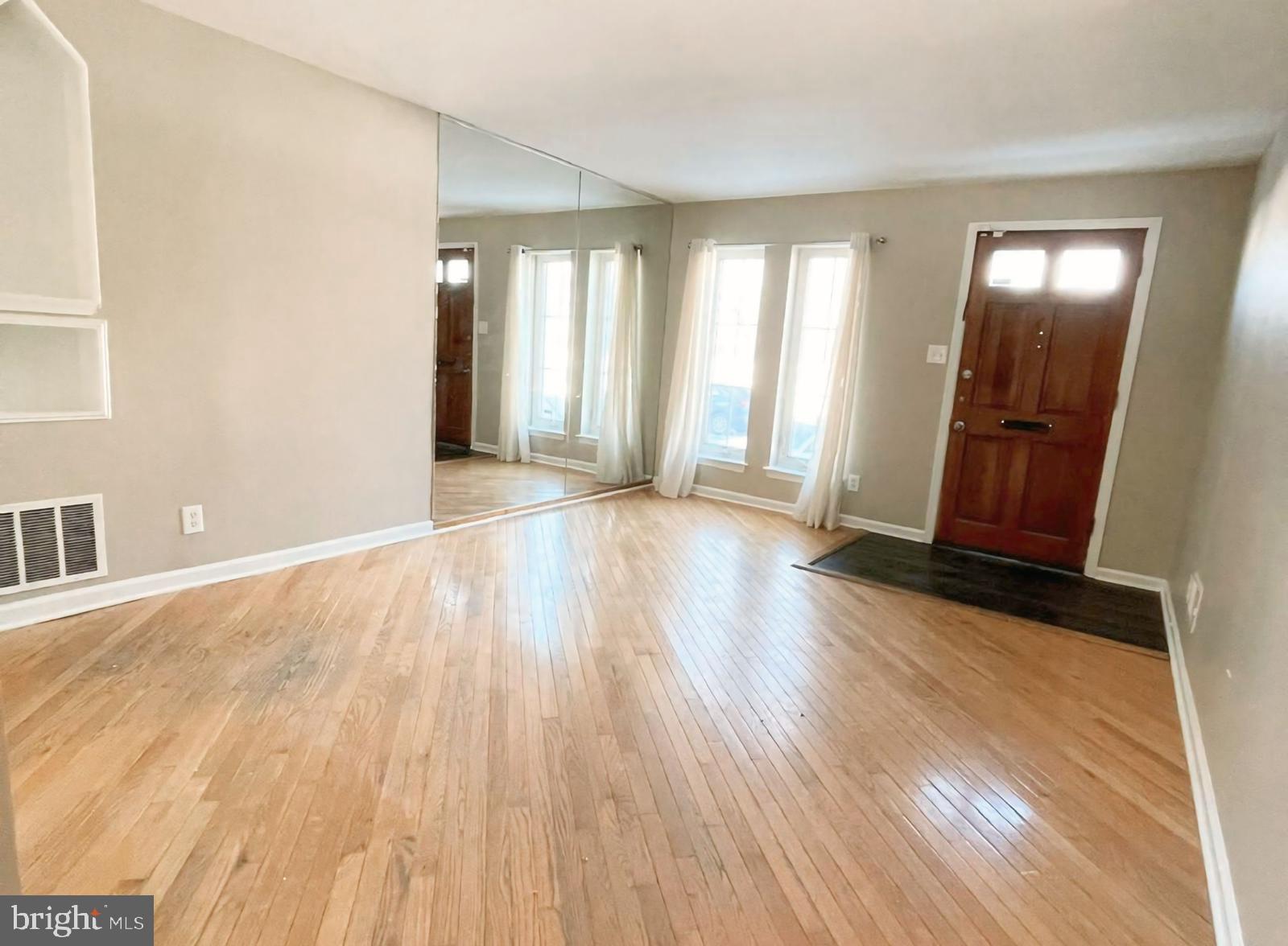 UPTON - Residential Lease