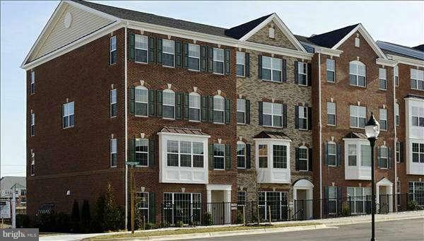 THE RESIDENCES AT POTOMA - Residential Lease