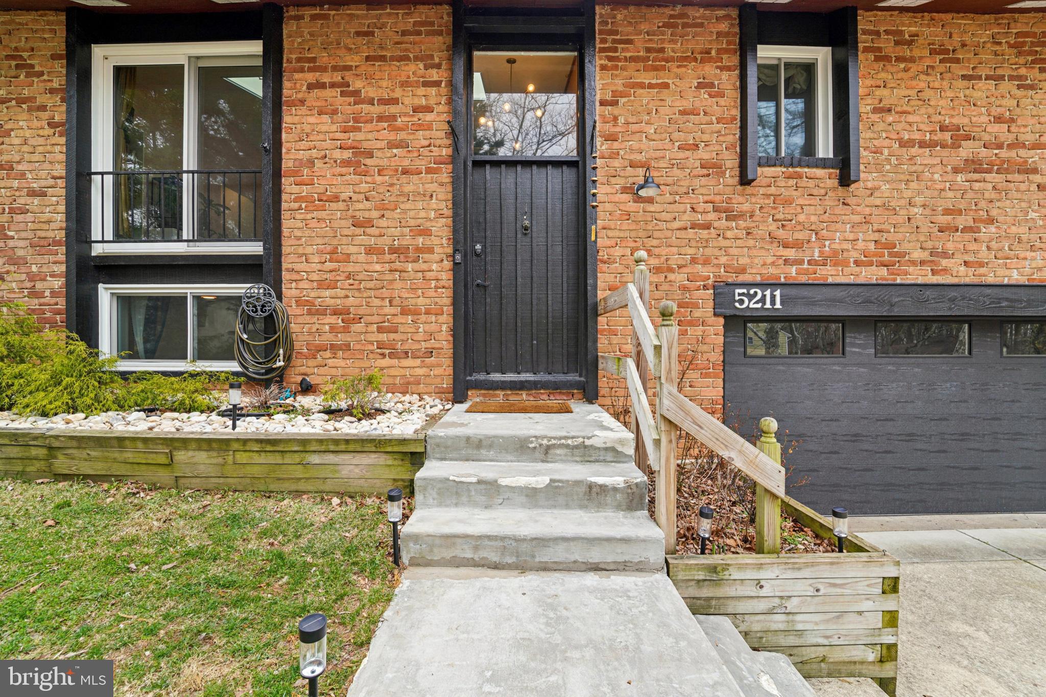 OAKLAND MILLS - Residential