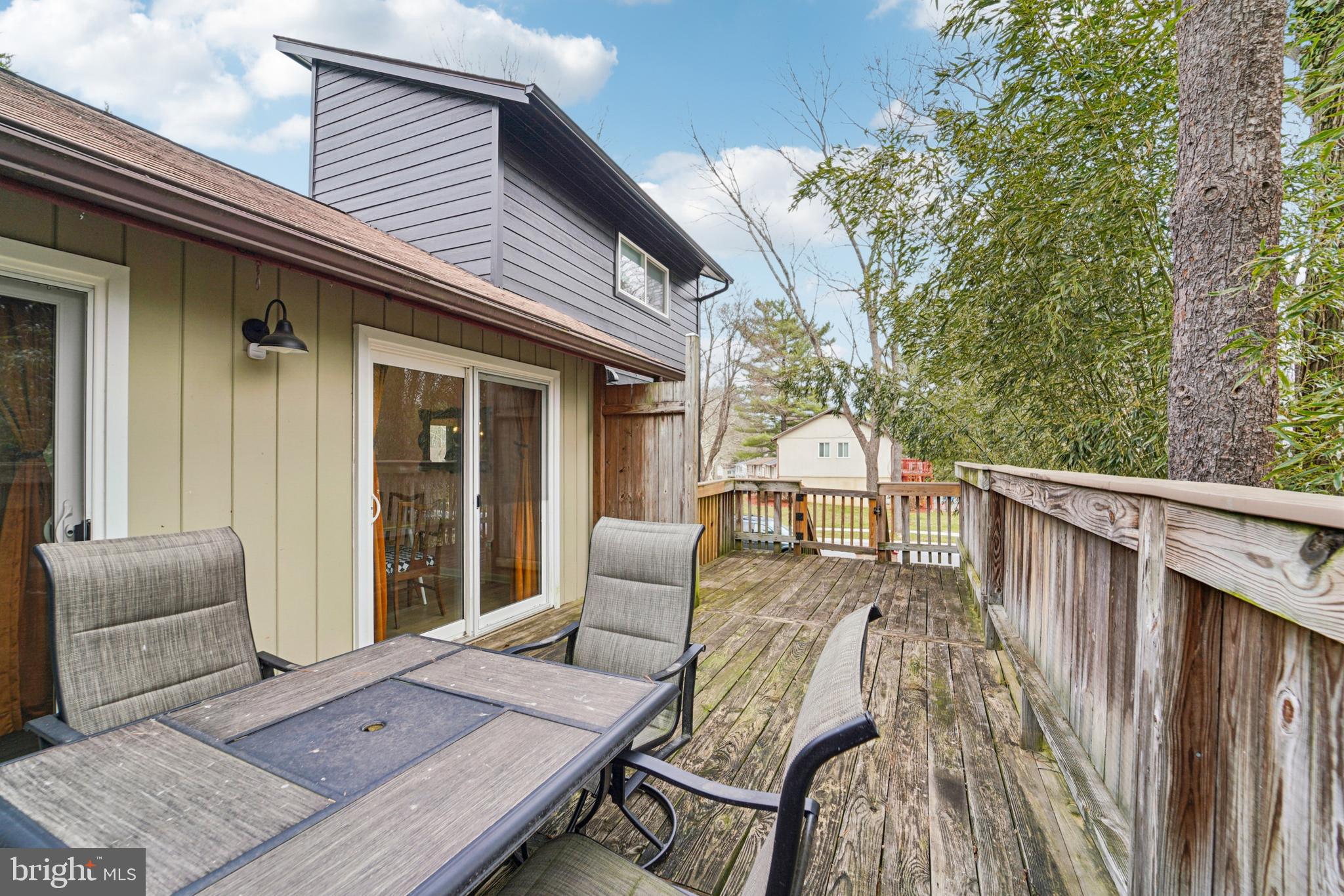 OAKLAND MILLS - Residential