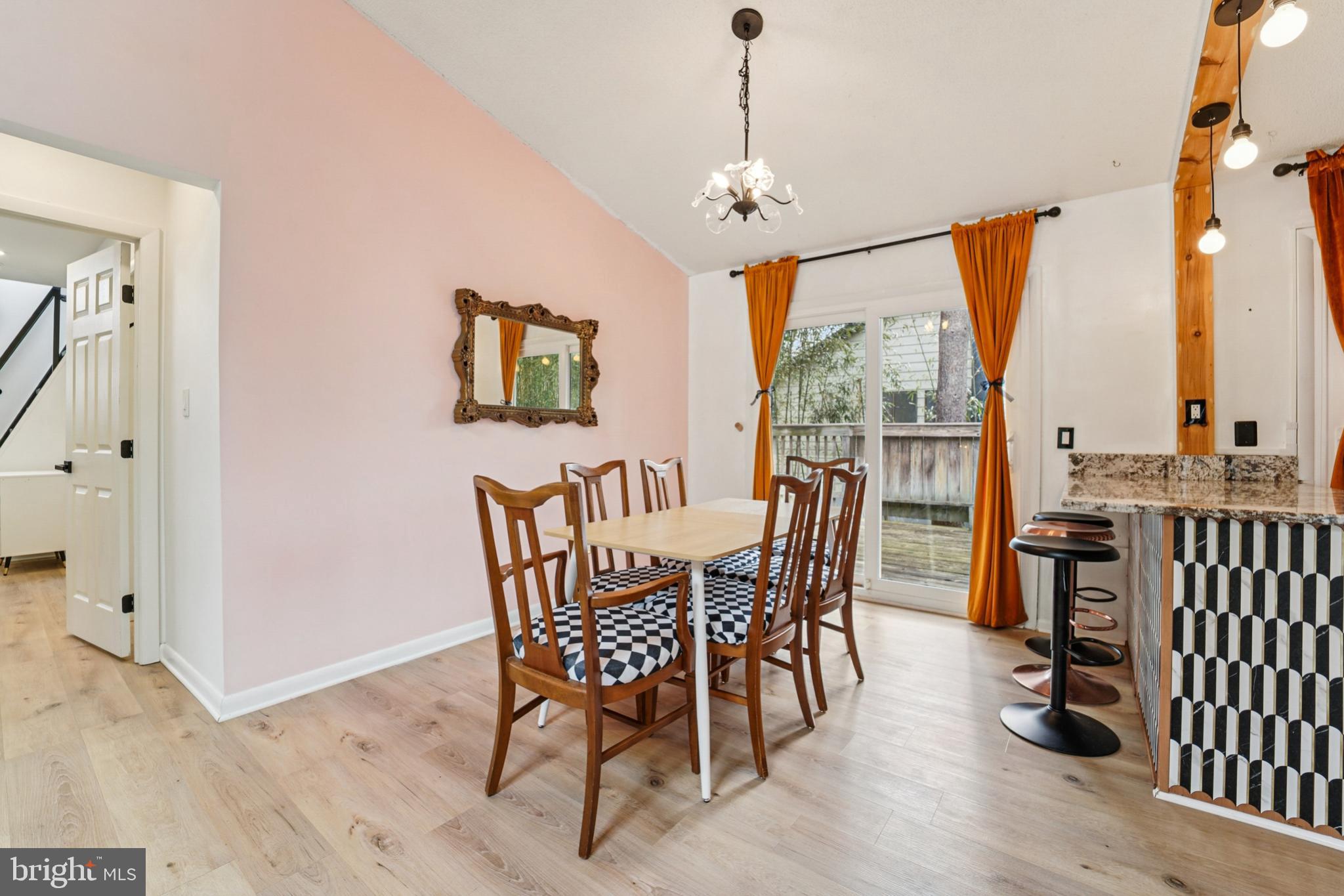 OAKLAND MILLS - Residential