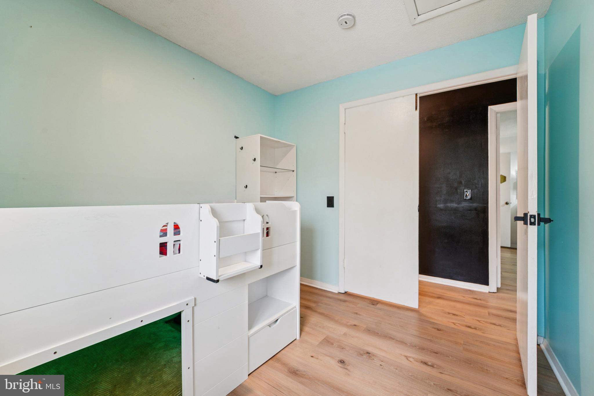 OAKLAND MILLS - Residential