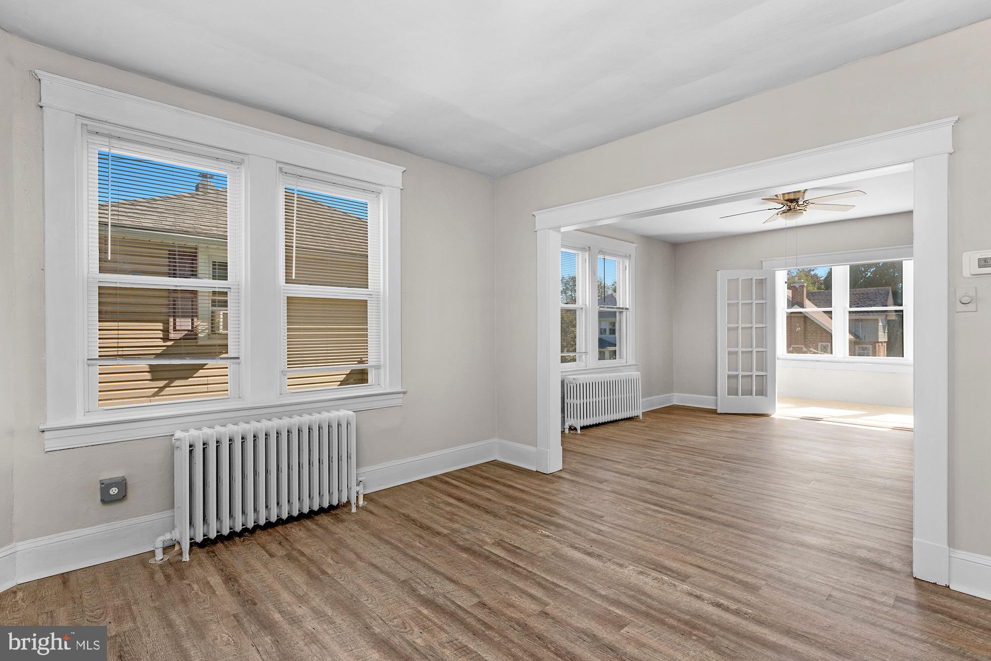 PARADISE - Residential Lease