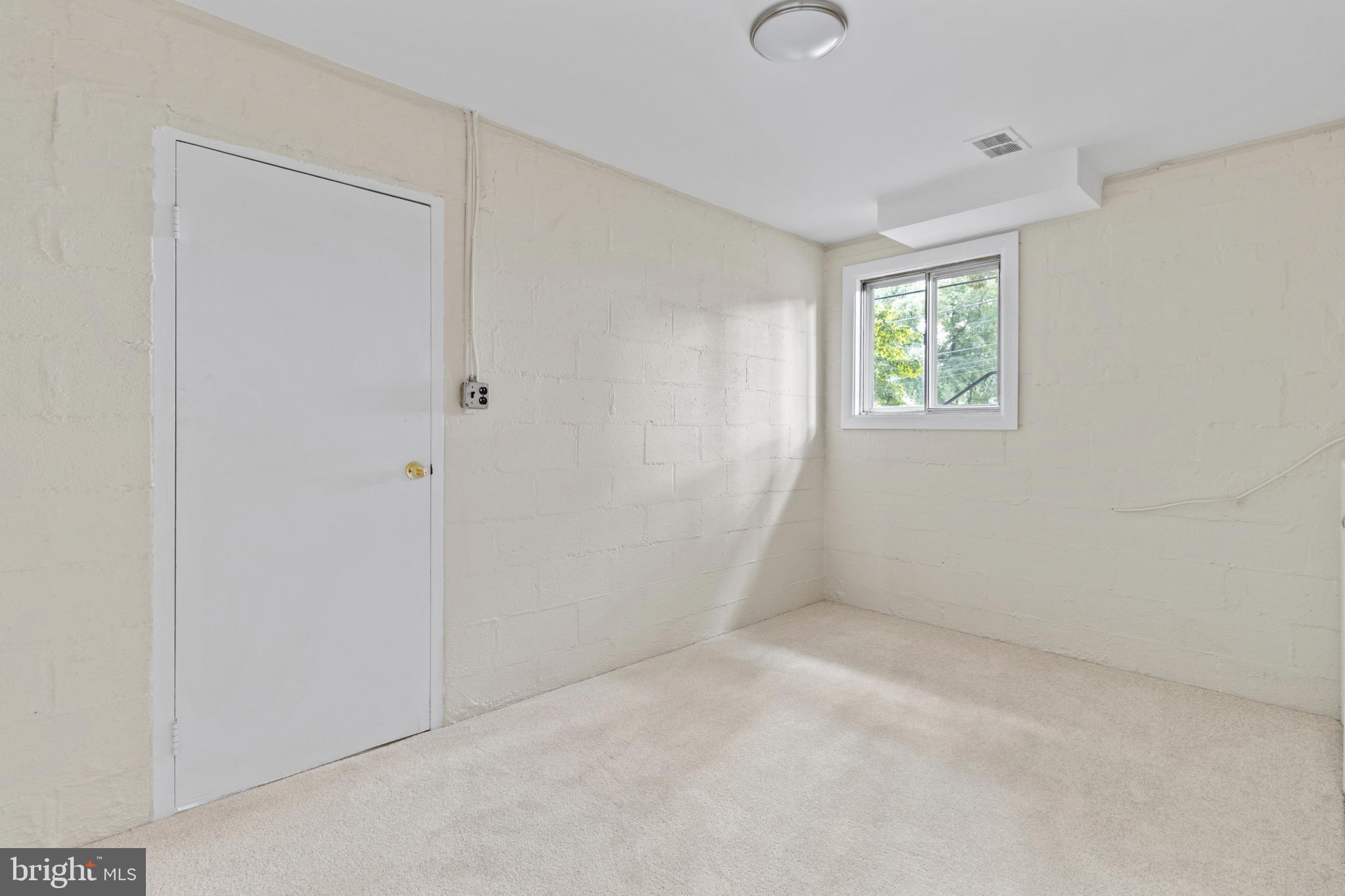 FOREST GROVE - Residential Lease