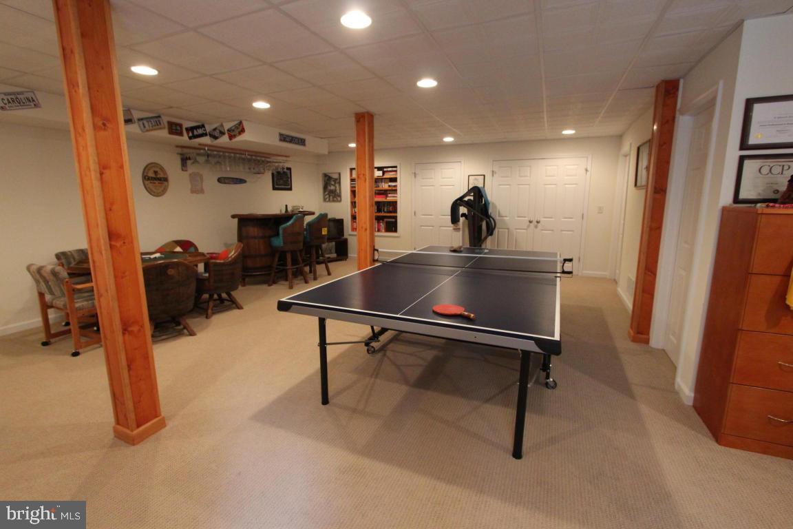 BUCK RUN ESTATES - Residential Lease