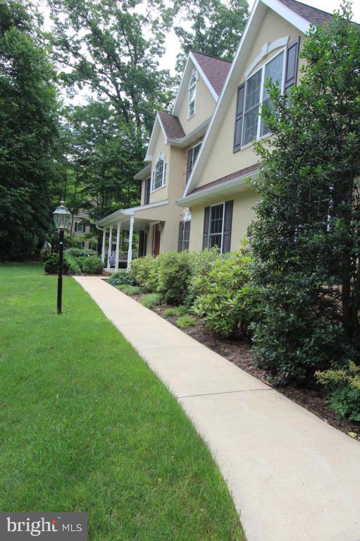 BUCK RUN ESTATES - Residential Lease