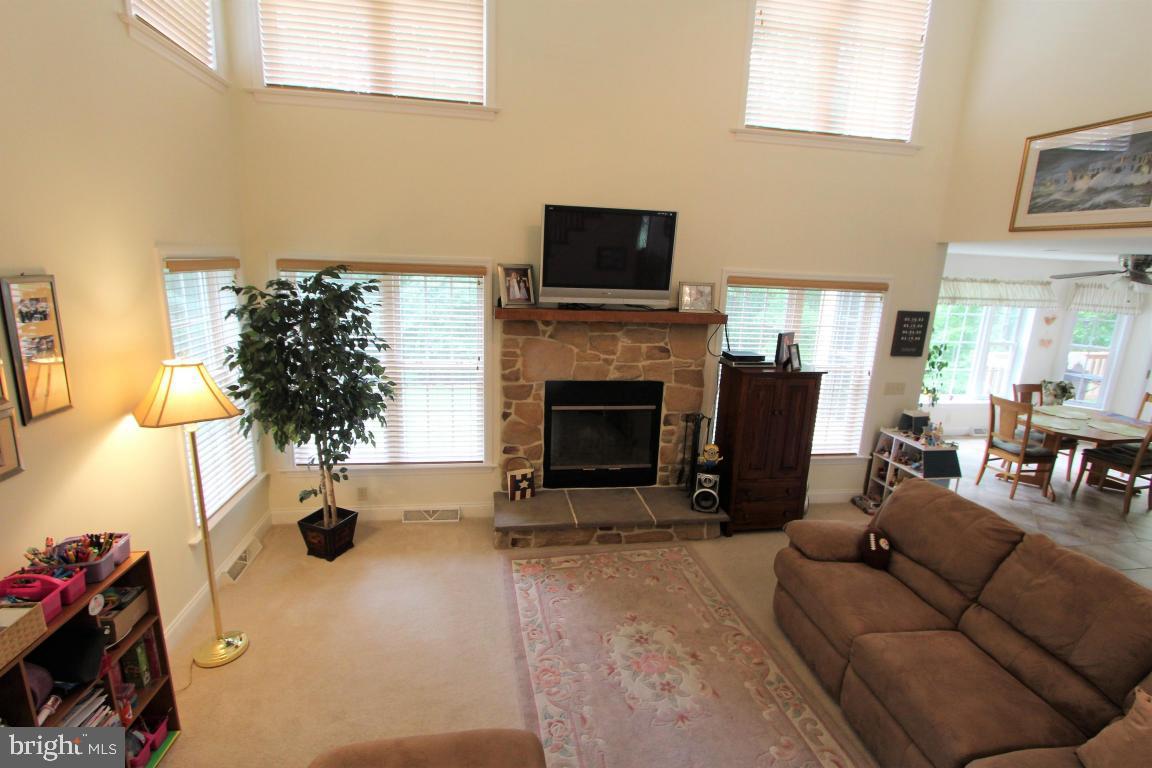 BUCK RUN ESTATES - Residential Lease