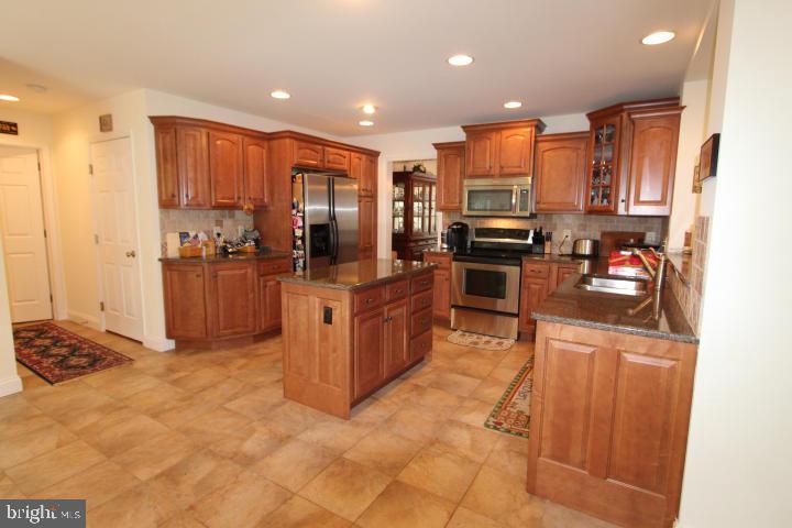 BUCK RUN ESTATES - Residential Lease