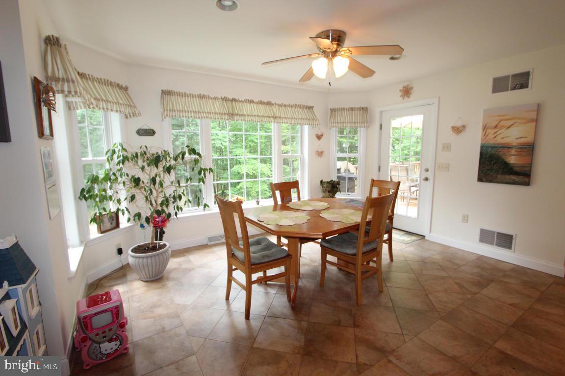 BUCK RUN ESTATES - Residential Lease