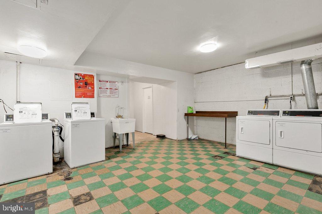 FAIRWAYS - Residential