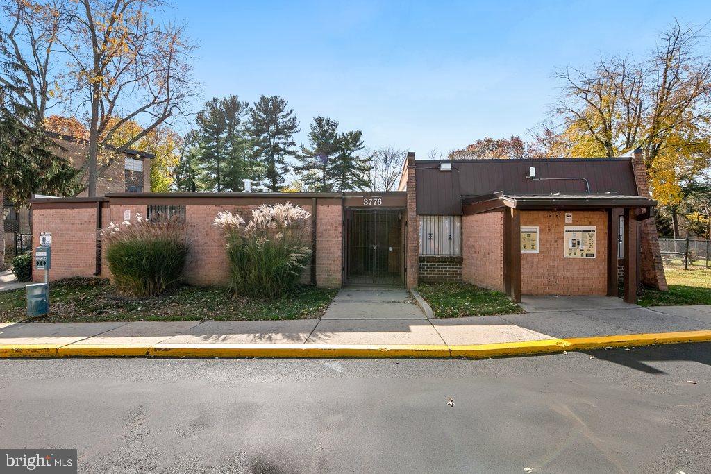 FAIRWAYS - Residential