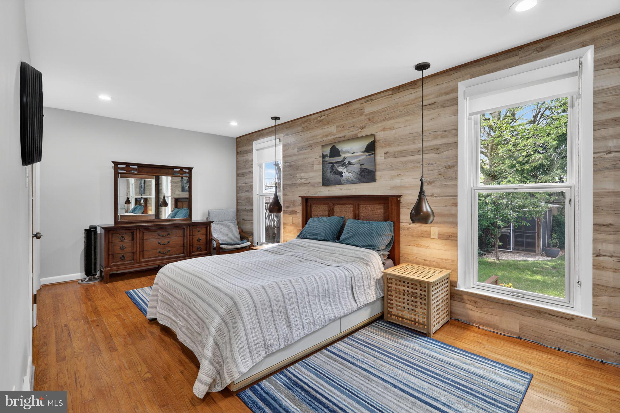 ROXBOROUGH - Residential
