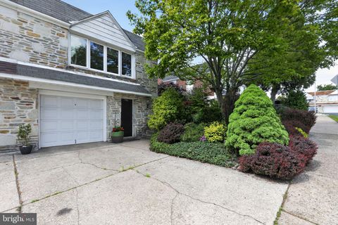 Photo of 795 Hill Road, PHILADELPHIA, PA 19128 (MLS # PAPH2611728)