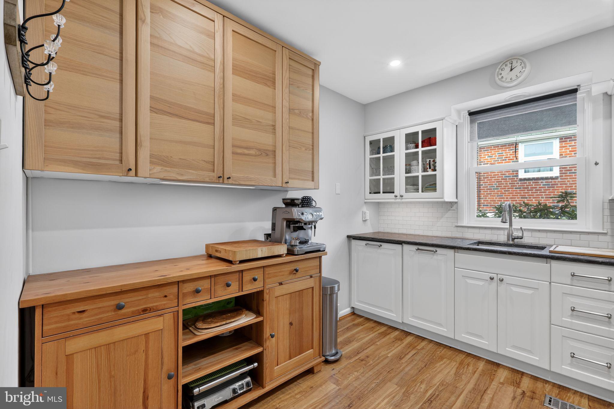 ROXBOROUGH - Residential