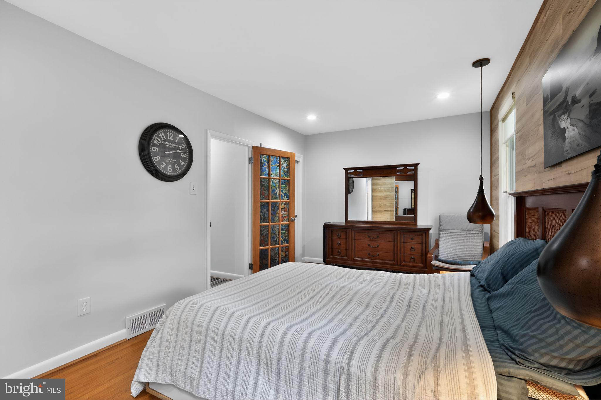 ROXBOROUGH - Residential