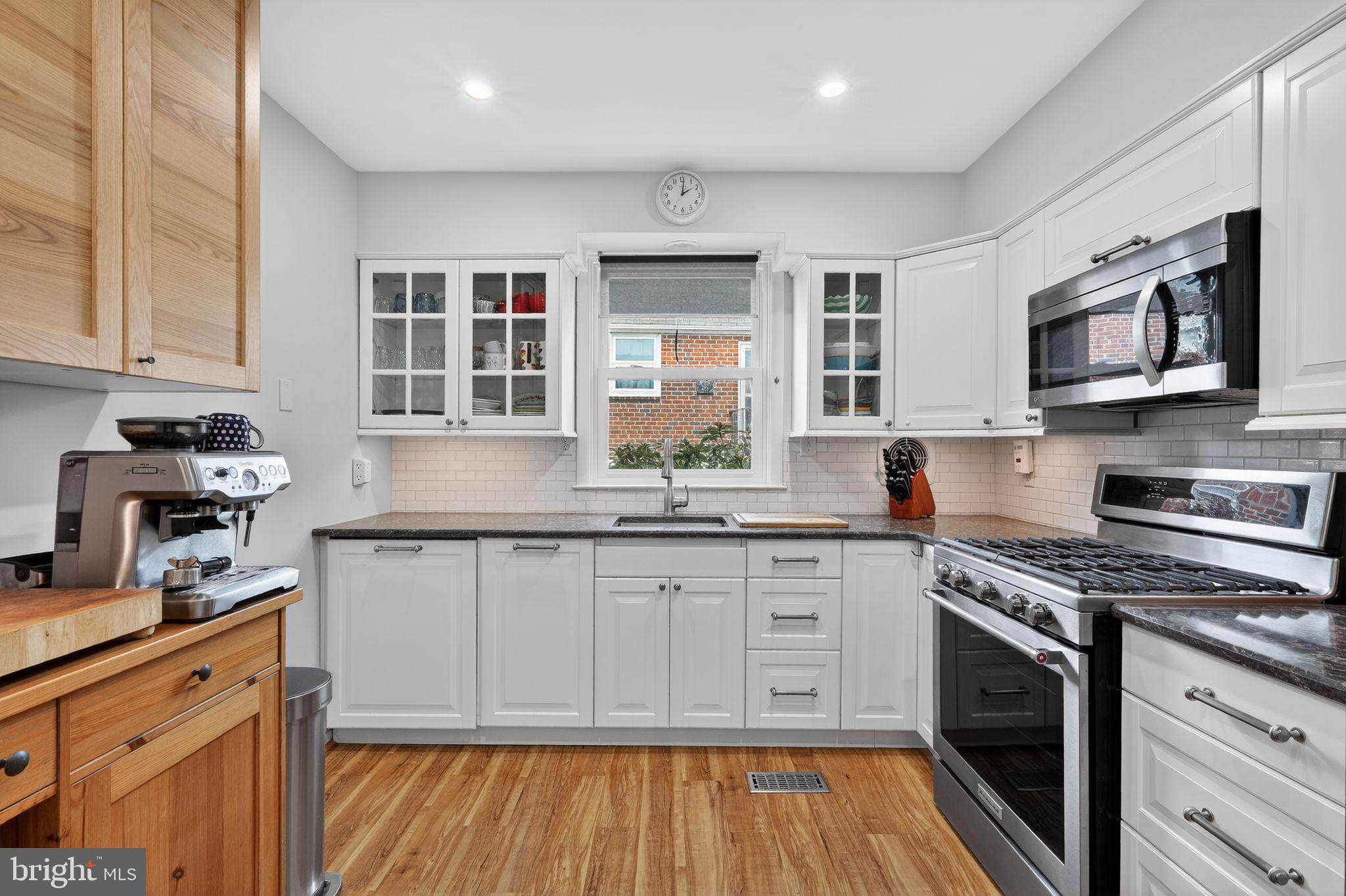 ROXBOROUGH - Residential