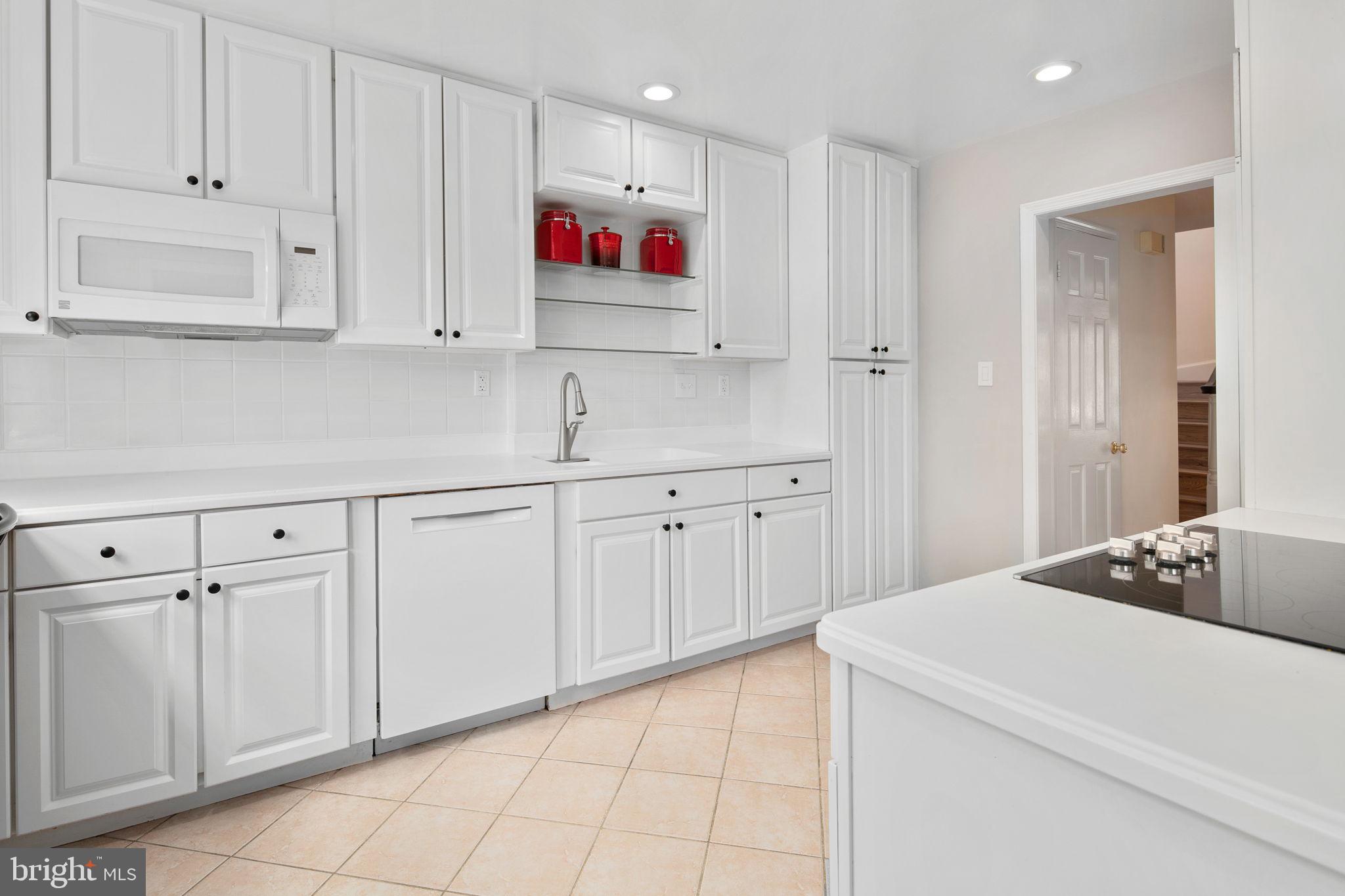 OLDE BELHAVEN TOWNE - Residential