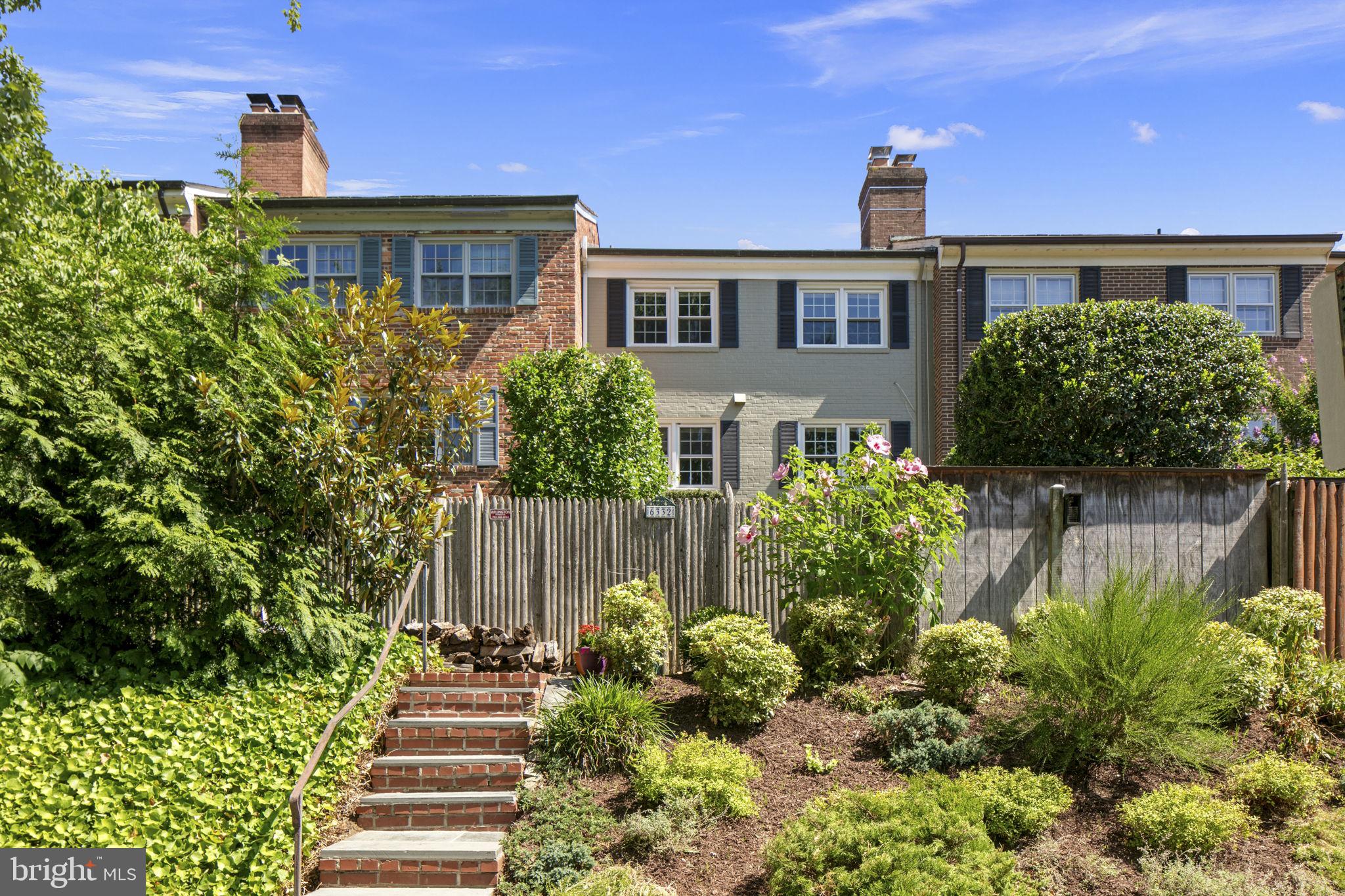 OLDE BELHAVEN TOWNE - Residential