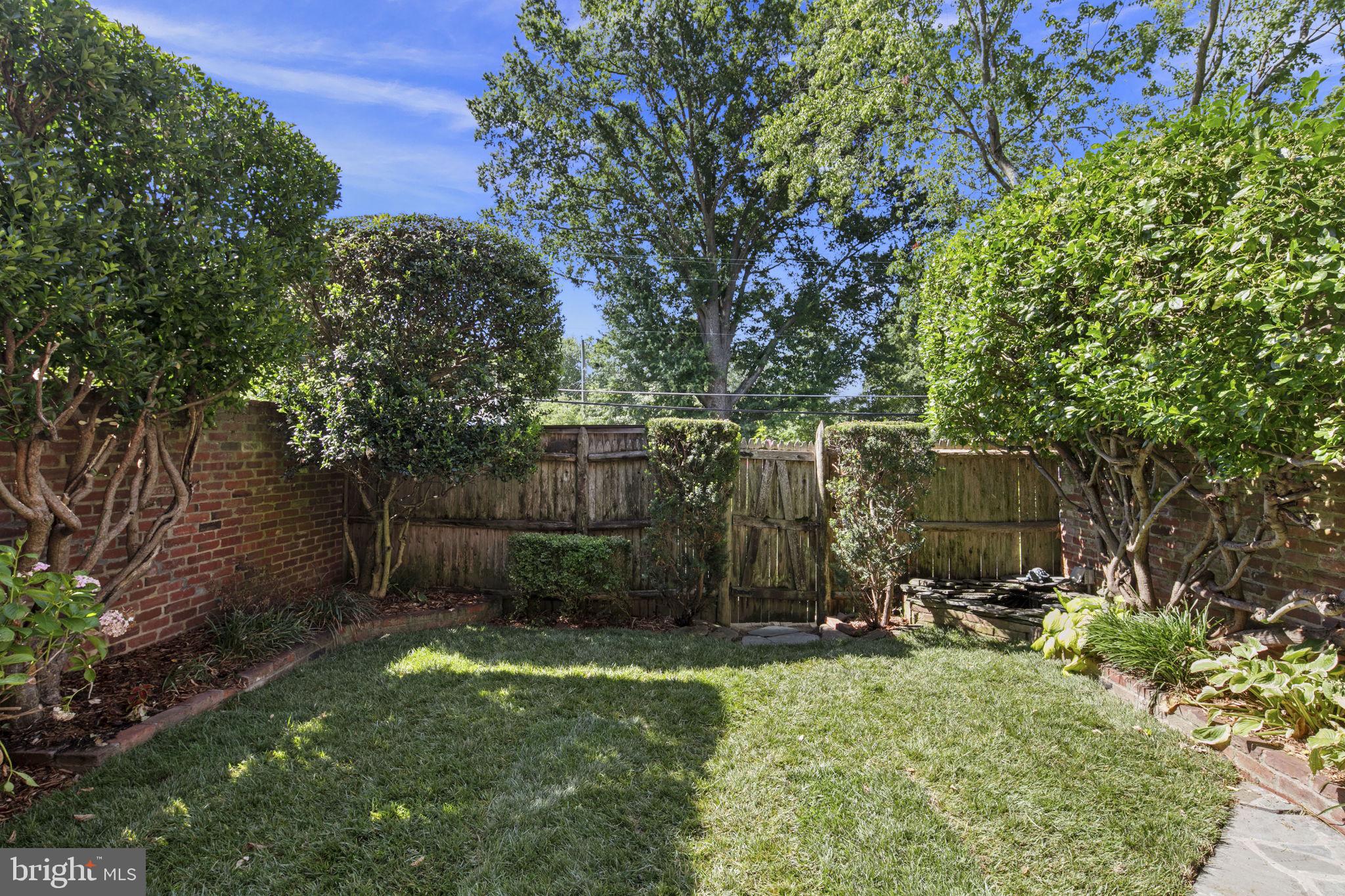 OLDE BELHAVEN TOWNE - Residential