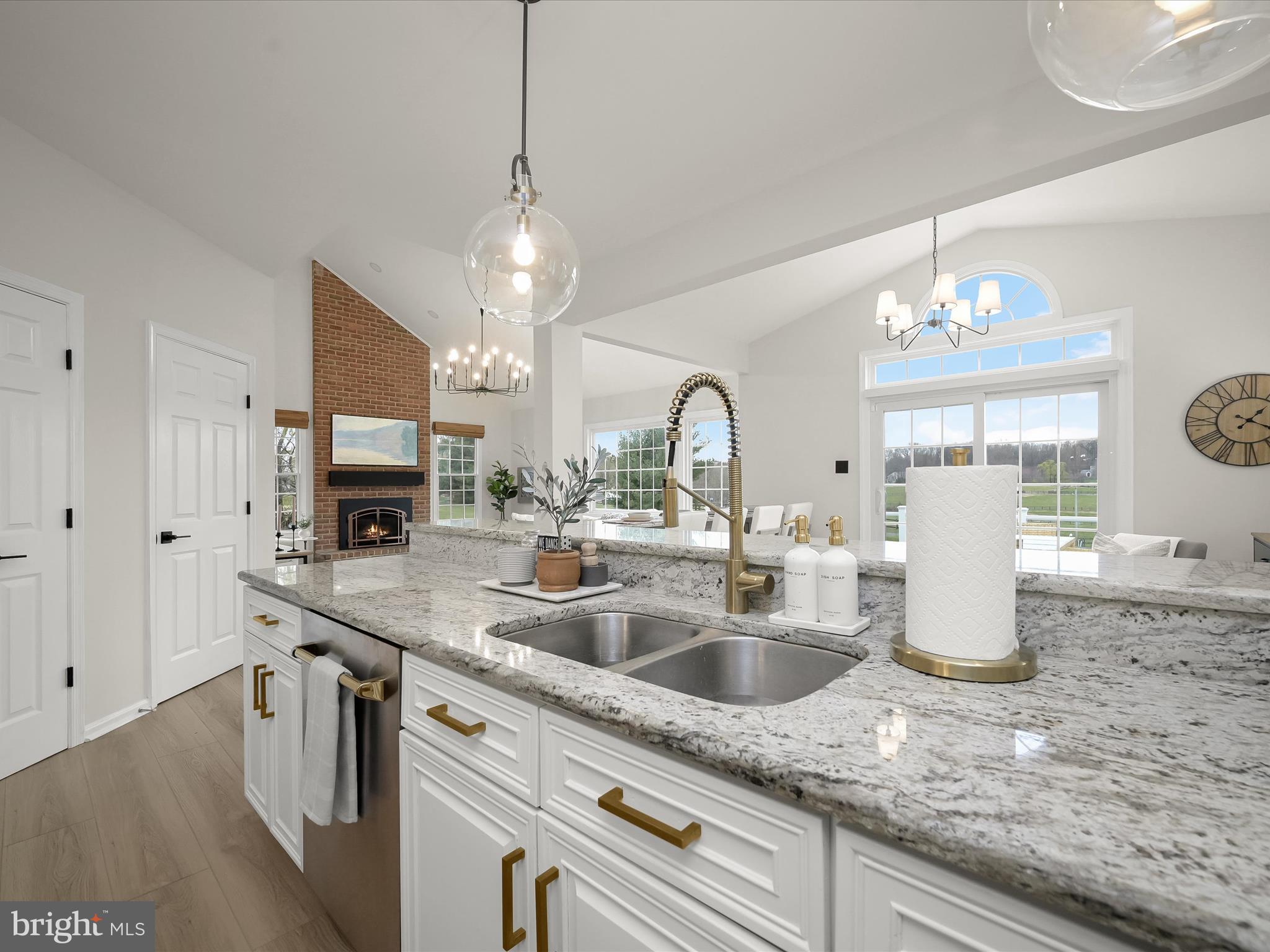 FOX VALLEY ESTATES - Residential