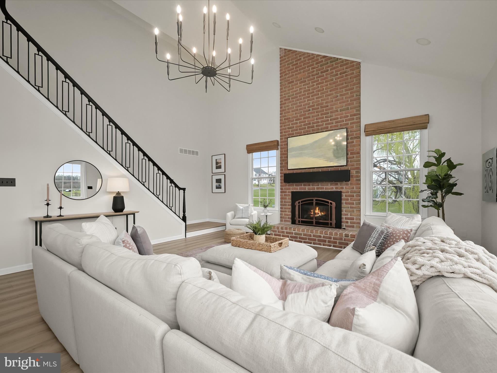 FOX VALLEY ESTATES - Residential