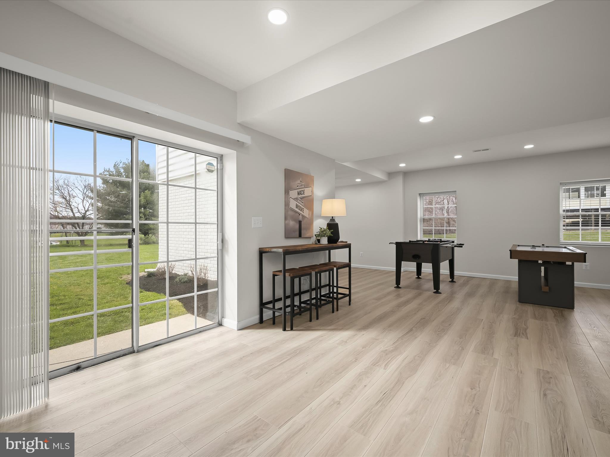 FOX VALLEY ESTATES - Residential