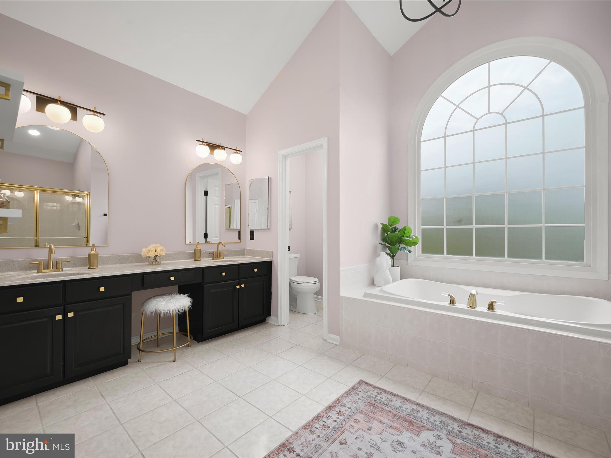 FOX VALLEY ESTATES - Residential