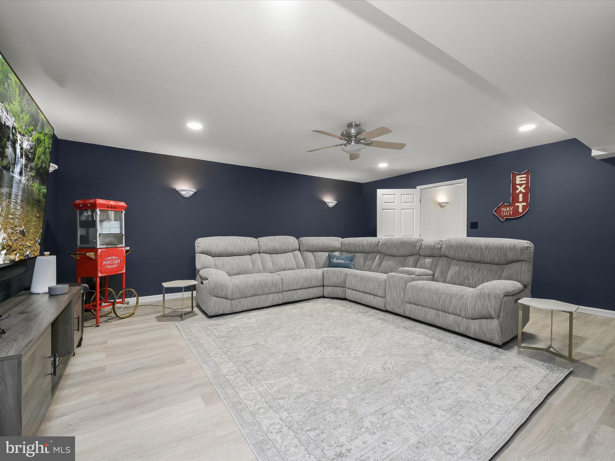 FOX VALLEY ESTATES - Residential