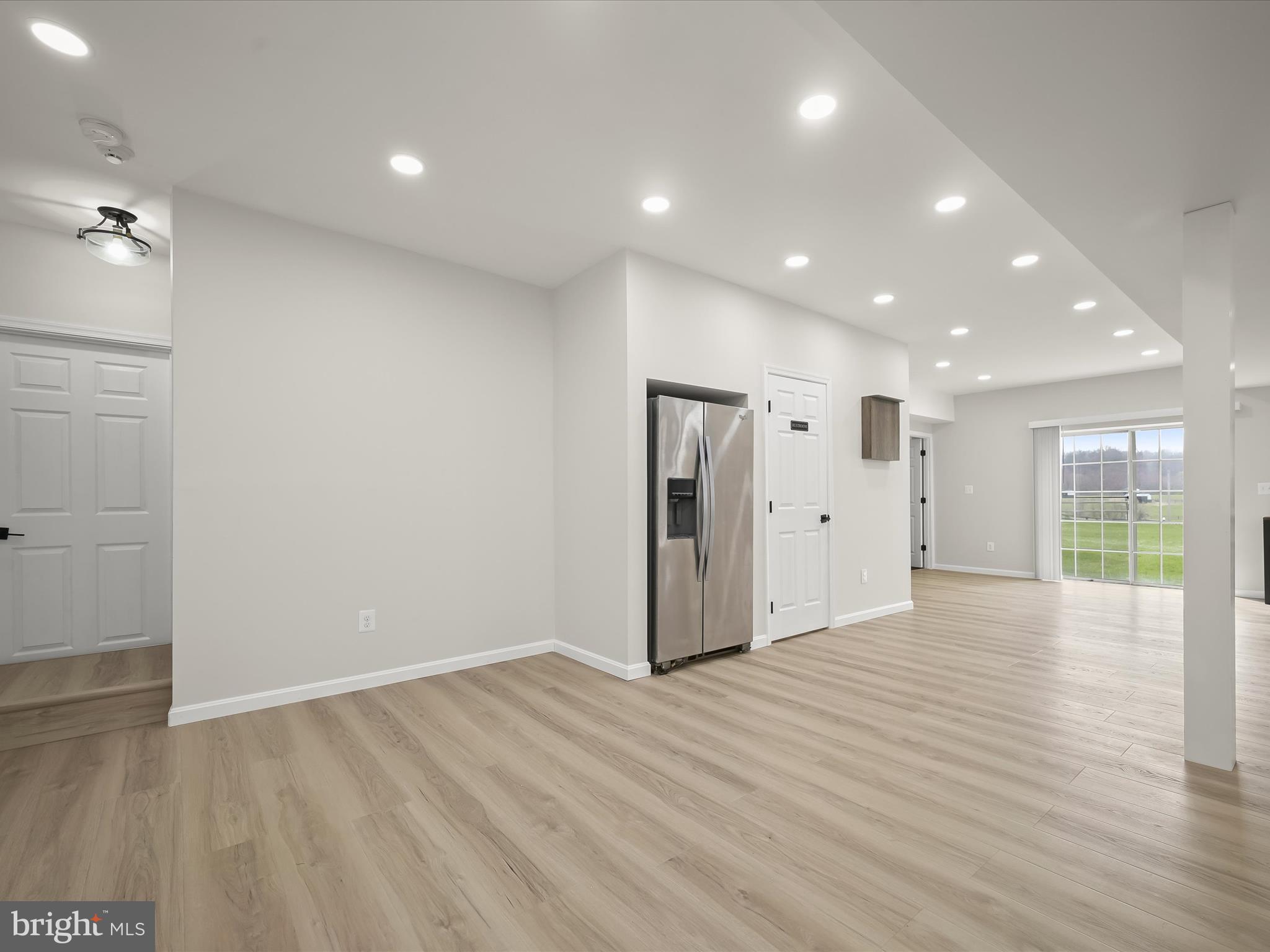 FOX VALLEY ESTATES - Residential