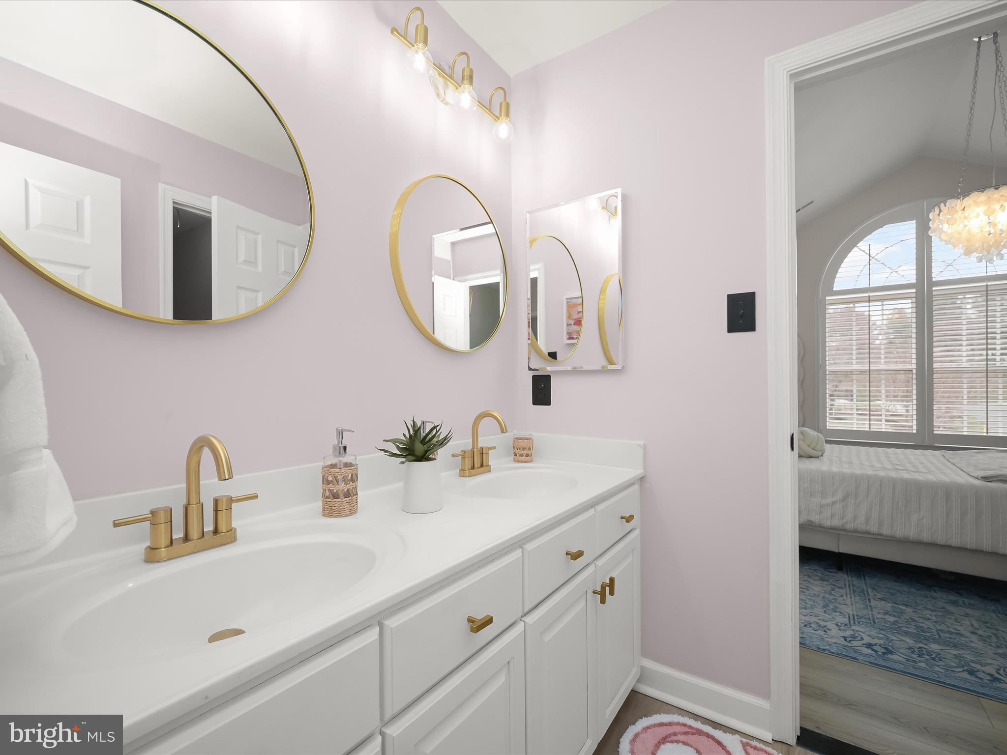 FOX VALLEY ESTATES - Residential