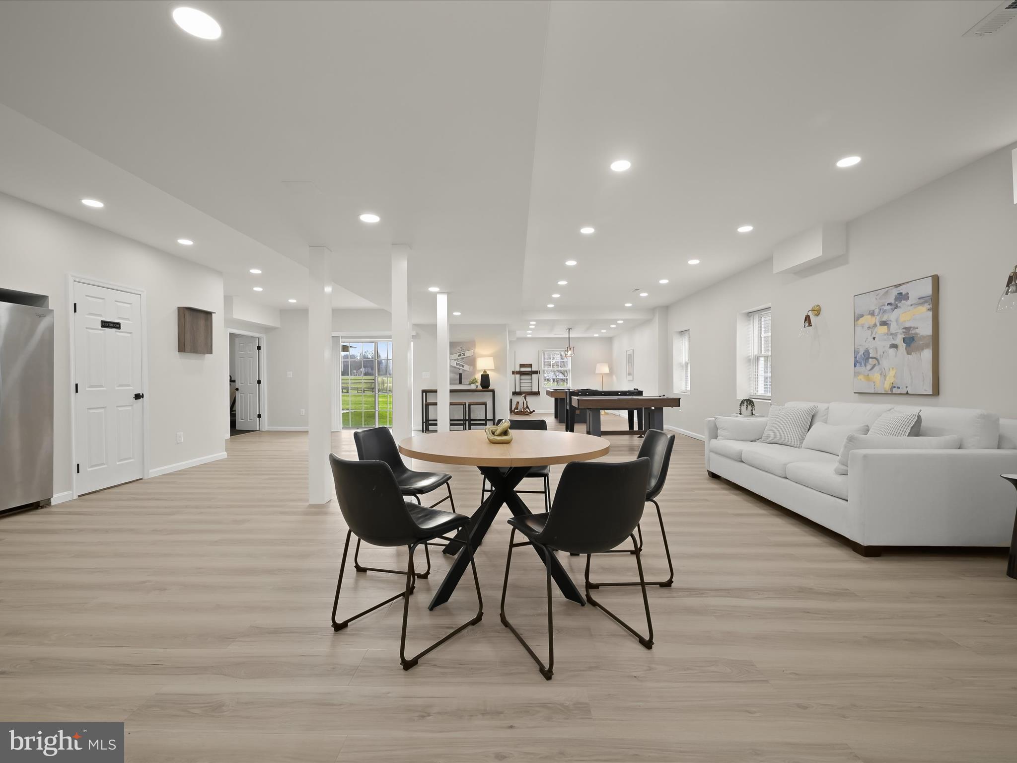 FOX VALLEY ESTATES - Residential