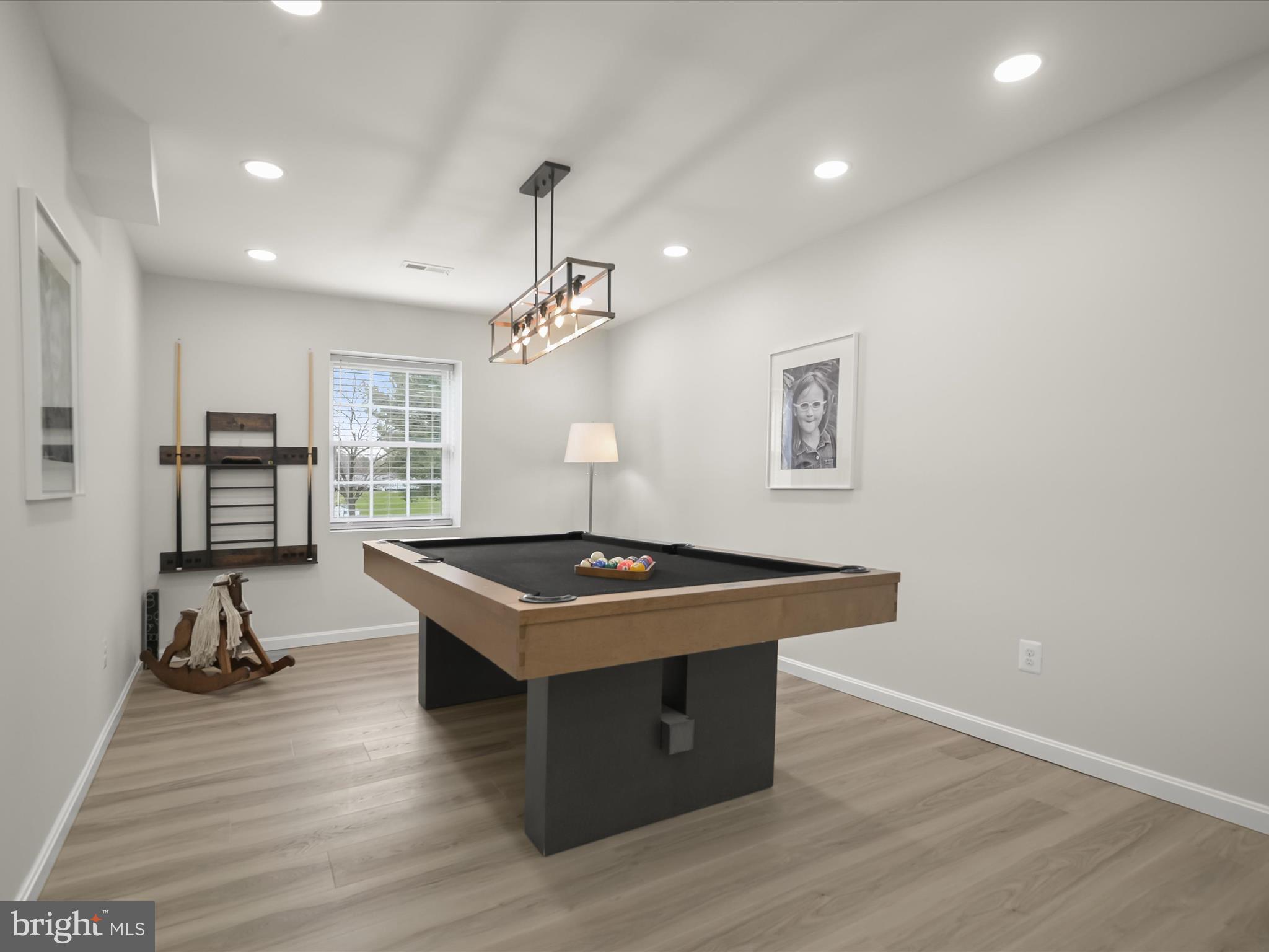 FOX VALLEY ESTATES - Residential