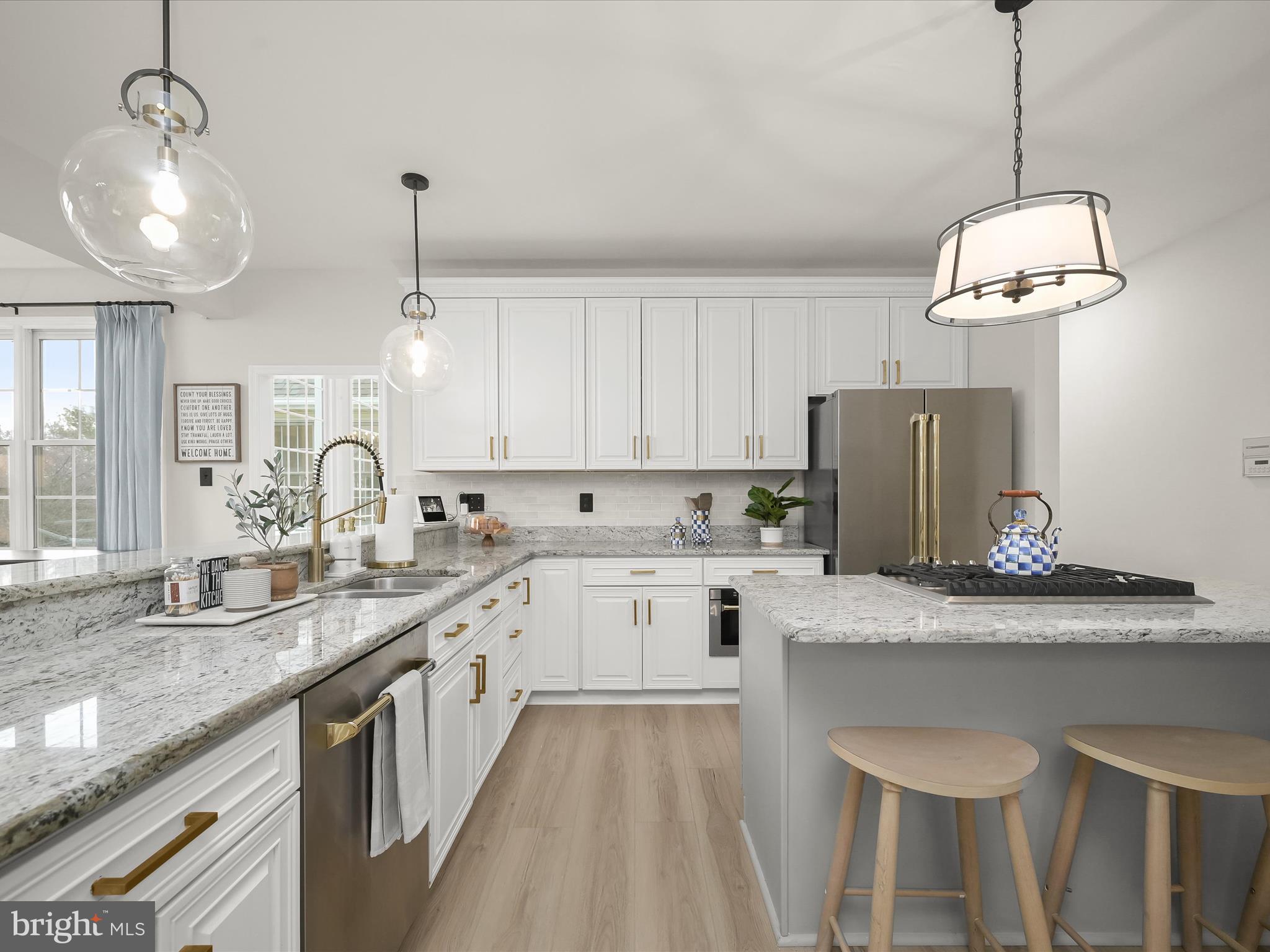 FOX VALLEY ESTATES - Residential